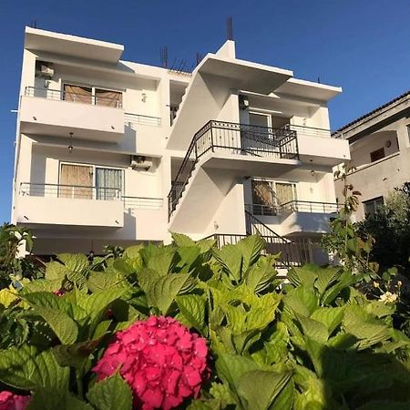 B&B Lovac Hasa 2 Ulcinj Exterior foto