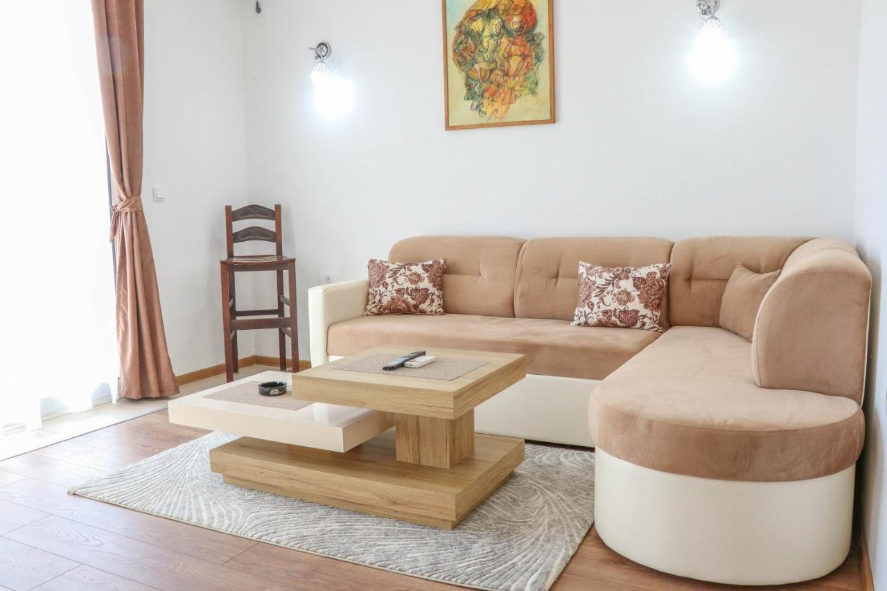 B&B Lovac Hasa 2 Ulcinj Exterior foto